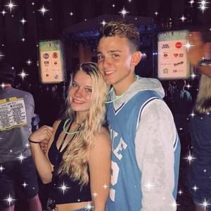 Meet your Posher, Carson